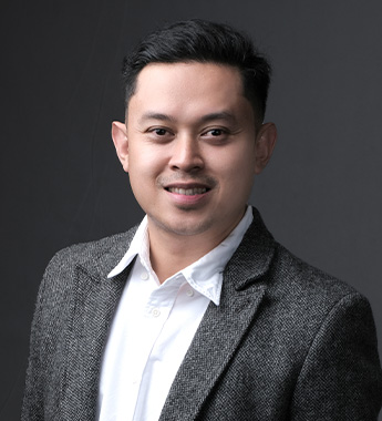 dr.Vicky Ferdian, Sp.U